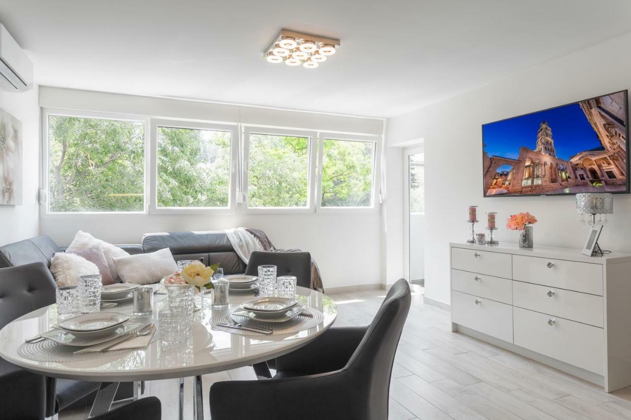 Luxury Apartment Bepo สปลิท ภายนอก รูปภาพ