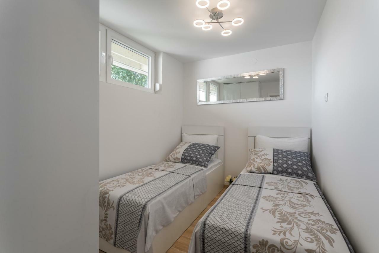 Luxury Apartment Bepo สปลิท ภายนอก รูปภาพ